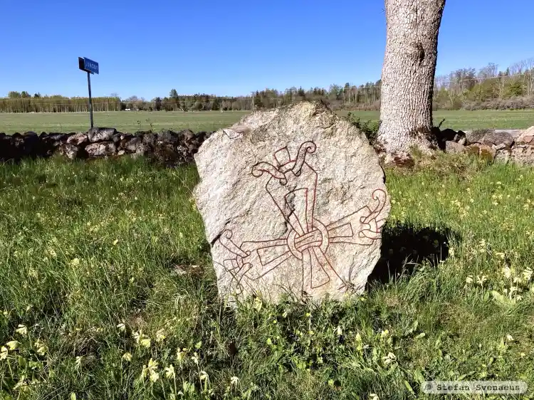 Fotografi av Runsten Vs2, L2003:7293 taget av Stefan Svenaeus